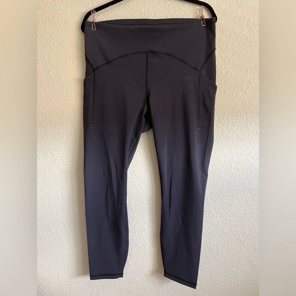 Lululemon Cropped Legging